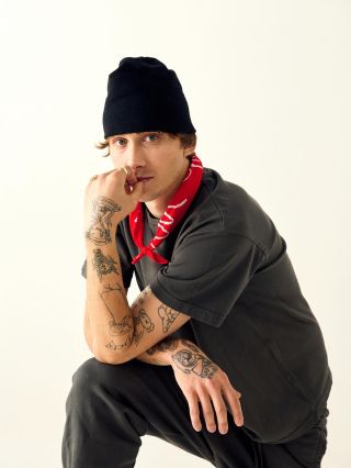 Stable in our collection, volcanic colour garments. Základ našich kolekcií, farba volcanic.